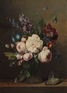 En vase med blomster